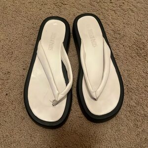 Women flip flops